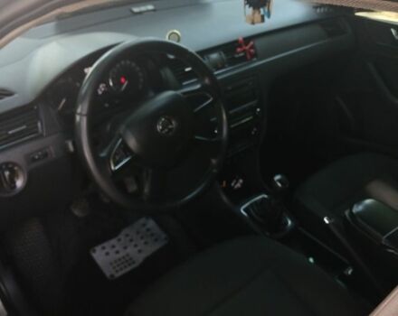 Бежевый Шкода Рапид, объемом двигателя 1.2 л и пробегом 218 тыс. км за 5900 $, фото 6 на Automoto.ua