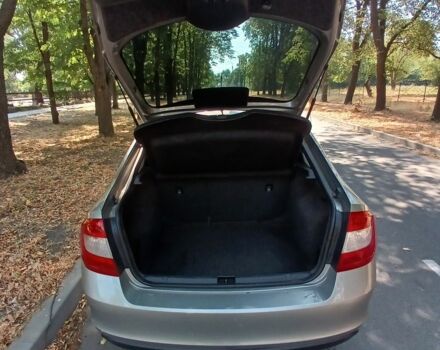 Бежевый Шкода Рапид, объемом двигателя 1.2 л и пробегом 218 тыс. км за 5900 $, фото 5 на Automoto.ua