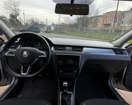 Бежевый Шкода Рапид, объемом двигателя 1.6 л и пробегом 190 тыс. км за 8900 $, фото 7 на Automoto.ua