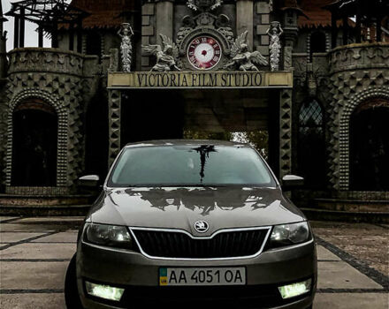 Бежевый Шкода Рапид, объемом двигателя 1.6 л и пробегом 185 тыс. км за 9000 $, фото 8 на Automoto.ua