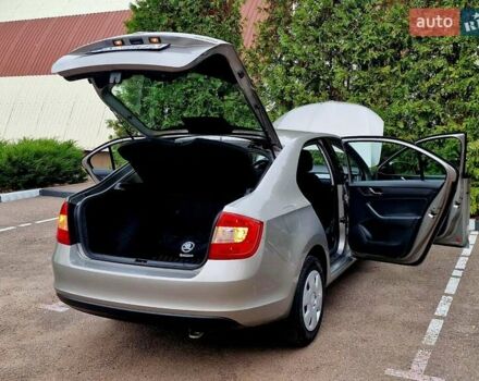 Бежевый Шкода Рапид, объемом двигателя 1.2 л и пробегом 78 тыс. км за 9270 $, фото 10 на Automoto.ua