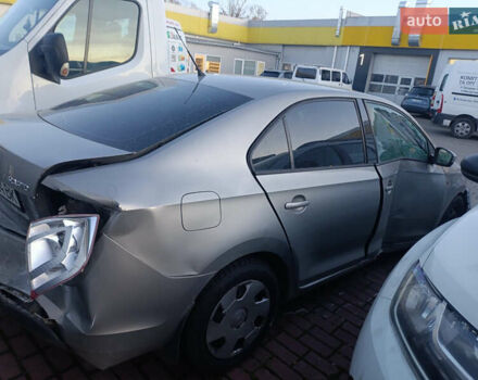 Бежевий Шкода Рапід, об'ємом двигуна 1.6 л та пробігом 111 тис. км за 2900 $, фото 1 на Automoto.ua