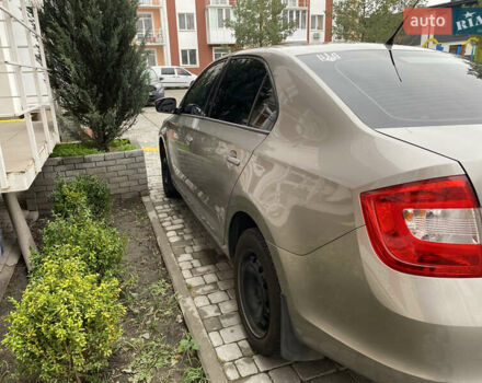 Бежевый Шкода Рапид, объемом двигателя 1.6 л и пробегом 185 тыс. км за 9000 $, фото 6 на Automoto.ua
