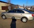 Бежевий Шкода Рапід, об'ємом двигуна 1.2 л та пробігом 110 тис. км за 8000 $, фото 1 на Automoto.ua