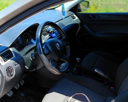 Бежевый Шкода Рапид, объемом двигателя 1.6 л и пробегом 168 тыс. км за 6950 $, фото 7 на Automoto.ua