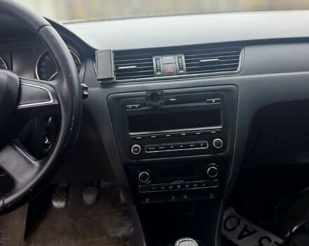 Бежевый Шкода Рапид, объемом двигателя 1.6 л и пробегом 181 тыс. км за 3800 $, фото 6 на Automoto.ua