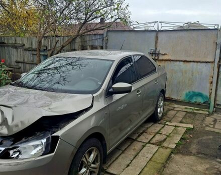 Бежевый Шкода Рапид, объемом двигателя 1.6 л и пробегом 181 тыс. км за 3800 $, фото 1 на Automoto.ua