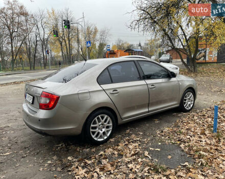 Бежевый Шкода Рапид, объемом двигателя 1.6 л и пробегом 230 тыс. км за 7999 $, фото 4 на Automoto.ua