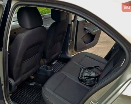 Бежевый Шкода Рапид, объемом двигателя 1.2 л и пробегом 78 тыс. км за 8700 $, фото 18 на Automoto.ua