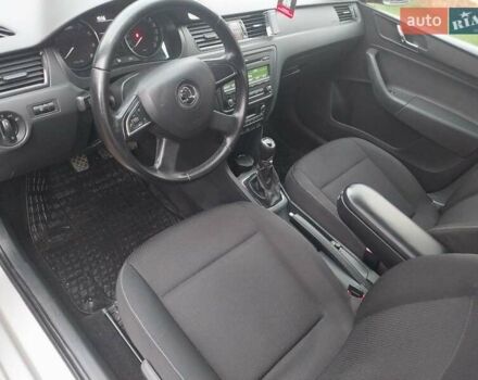 Бежевий Шкода Рапід, об'ємом двигуна 1.2 л та пробігом 154 тис. км за 6700 $, фото 22 на Automoto.ua