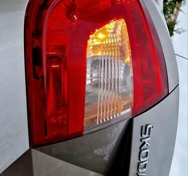 Бежевый Шкода Рапид, объемом двигателя 1.2 л и пробегом 78 тыс. км за 8700 $, фото 12 на Automoto.ua