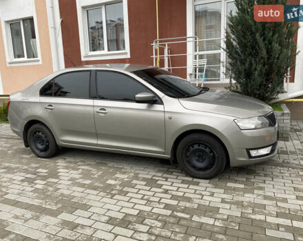 Бежевый Шкода Рапид, объемом двигателя 1.6 л и пробегом 185 тыс. км за 9000 $, фото 4 на Automoto.ua