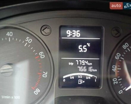 Бежевий Шкода Рапід, об'ємом двигуна 1.6 л та пробігом 76 тис. км за 8500 $, фото 12 на Automoto.ua