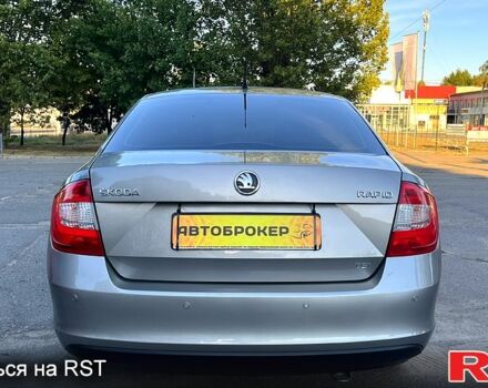 Бежевий Шкода Рапід, об'ємом двигуна 1.2 л та пробігом 88 тис. км за 7700 $, фото 4 на Automoto.ua