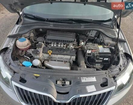 Бежевий Шкода Рапід, об'ємом двигуна 1.6 л та пробігом 76 тис. км за 8500 $, фото 8 на Automoto.ua