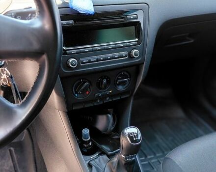 Бежевый Шкода Рапид, объемом двигателя 1.6 л и пробегом 168 тыс. км за 6950 $, фото 5 на Automoto.ua