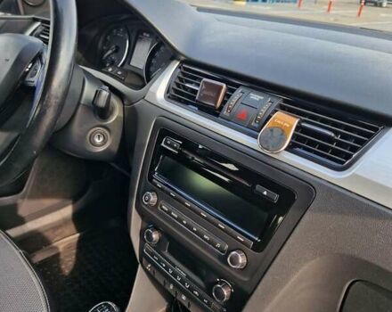 Бежевий Шкода Рапід, об'ємом двигуна 1.2 л та пробігом 101 тис. км за 8350 $, фото 11 на Automoto.ua
