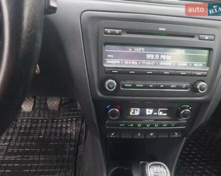 Бежевий Шкода Рапід, об'ємом двигуна 1.2 л та пробігом 154 тис. км за 6700 $, фото 21 на Automoto.ua