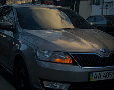 Бежевый Шкода Рапид, объемом двигателя 1.6 л и пробегом 185 тыс. км за 9000 $, фото 2 на Automoto.ua