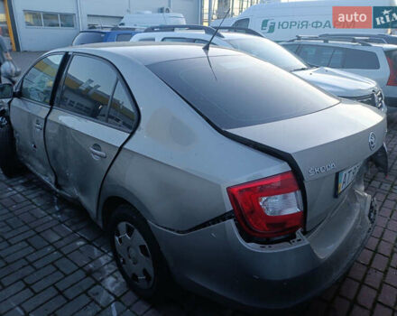 Бежевий Шкода Рапід, об'ємом двигуна 1.6 л та пробігом 111 тис. км за 2900 $, фото 2 на Automoto.ua