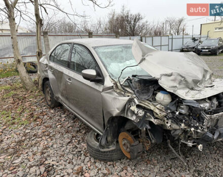 Бежевий Шкода Рапід, об'ємом двигуна 1.2 л та пробігом 42 тис. км за 2200 $, фото 5 на Automoto.ua