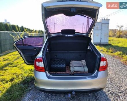 Бежевый Шкода Рапид, объемом двигателя 1.6 л и пробегом 206 тыс. км за 8900 $, фото 12 на Automoto.ua