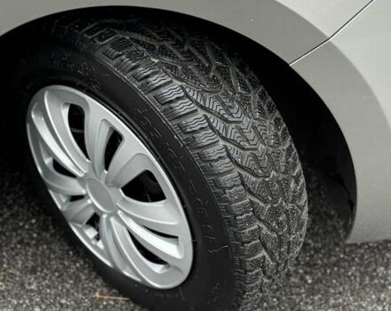 Бежевий Шкода Рапід, об'ємом двигуна 1.6 л та пробігом 187 тис. км за 8500 $, фото 18 на Automoto.ua