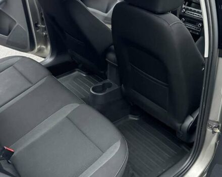 Бежевий Шкода Рапід, об'ємом двигуна 1.6 л та пробігом 187 тис. км за 8500 $, фото 45 на Automoto.ua