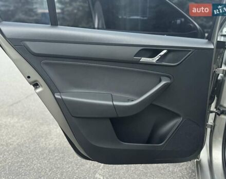 Бежевий Шкода Рапід, об'ємом двигуна 1.6 л та пробігом 187 тис. км за 8500 $, фото 38 на Automoto.ua