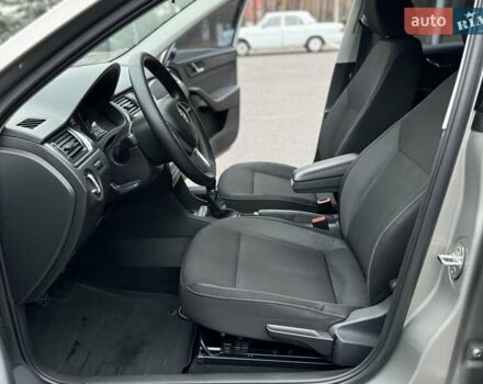 Бежевий Шкода Рапід, об'ємом двигуна 1.6 л та пробігом 187 тис. км за 8500 $, фото 24 на Automoto.ua