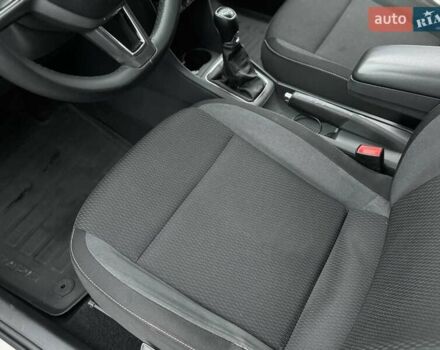 Бежевий Шкода Рапід, об'ємом двигуна 1.6 л та пробігом 187 тис. км за 8500 $, фото 25 на Automoto.ua