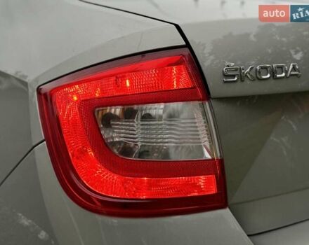 Бежевий Шкода Рапід, об'ємом двигуна 1.6 л та пробігом 187 тис. км за 8500 $, фото 15 на Automoto.ua