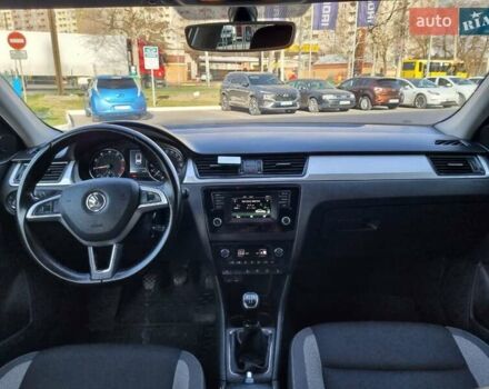 Бежевий Шкода Рапід, об'ємом двигуна 1.2 л та пробігом 231 тис. км за 7900 $, фото 28 на Automoto.ua