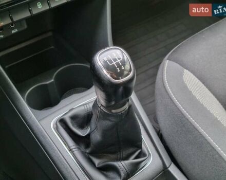 Бежевий Шкода Рапід, об'ємом двигуна 1.2 л та пробігом 231 тис. км за 7900 $, фото 40 на Automoto.ua