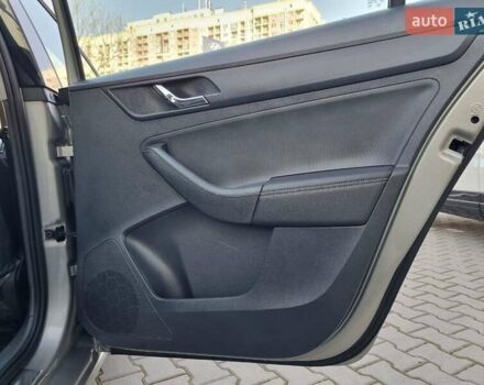 Бежевий Шкода Рапід, об'ємом двигуна 1.2 л та пробігом 231 тис. км за 7900 $, фото 22 на Automoto.ua