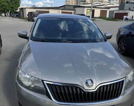 Бежевый Шкода Рапид, объемом двигателя 1.2 л и пробегом 140 тыс. км за 5500 $, фото 1 на Automoto.ua