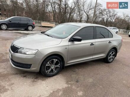 Шкода Рапид 2013 в Коростене на Automoto.ua Бежевый Шкода Рапид, объемом двигателя 1.6 л и пробегом 132 тыс. км за 7999 $, фото 1 на Automoto.ua