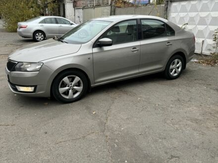 Шкода Рапід 2013 у Києві на Automoto.ua Бежевий Шкода Рапід, об'ємом двигуна 1.6 л та пробігом 335 тис. км за 6699 $, фото 1 на Automoto.ua