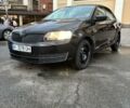 Чорний Шкода Рапід, об'ємом двигуна 1.2 л та пробігом 177 тис. км за 7200 $, фото 1 на Automoto.ua