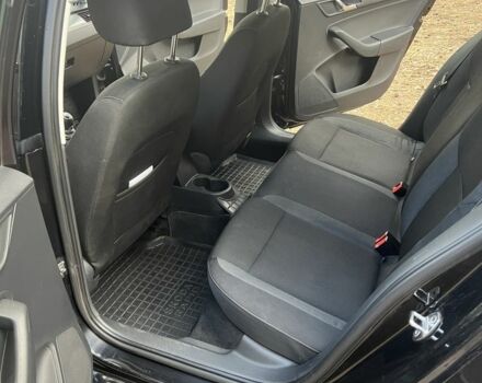 Черный Шкода Рапид, объемом двигателя 1.2 л и пробегом 123 тыс. км за 7600 $, фото 9 на Automoto.ua