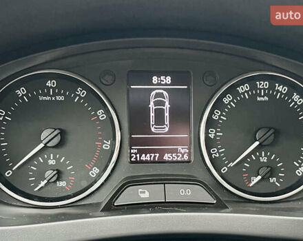 Черный Шкода Рапид, объемом двигателя 1.4 л и пробегом 214 тыс. км за 10600 $, фото 9 на Automoto.ua