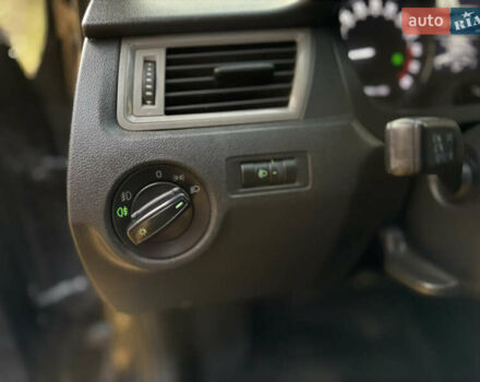 Шкода Рапид 2015 в Тернополе на Automoto.ua Черный Шкода Рапид, объемом двигателя 1.6 л и пробегом 260 тыс. км за 7999 $, фото 11 на Automoto.ua