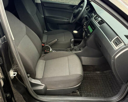 Чорний Шкода Рапід, об'ємом двигуна 1.6 л та пробігом 261 тис. км за 6500 $, фото 2 на Automoto.ua