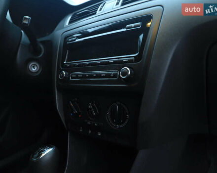 Чорний Шкода Рапід, об'ємом двигуна 1.6 л та пробігом 261 тис. км за 6500 $, фото 8 на Automoto.ua