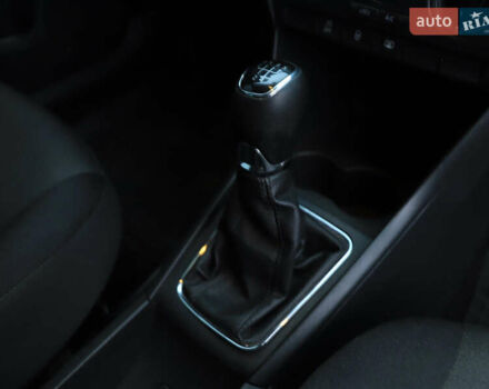 Чорний Шкода Рапід, об'ємом двигуна 1.6 л та пробігом 261 тис. км за 6500 $, фото 9 на Automoto.ua