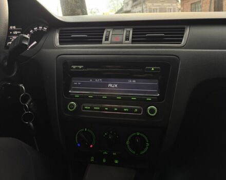 Черный Шкода Рапид, объемом двигателя 1.6 л и пробегом 260 тыс. км за 7200 $, фото 8 на Automoto.ua