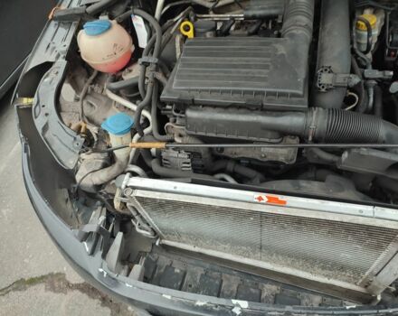 Черный Шкода Рапид, объемом двигателя 0 л и пробегом 300 тыс. км за 4500 $, фото 2 на Automoto.ua