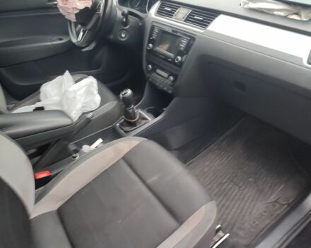 Чорний Шкода Рапід, об'ємом двигуна 0 л та пробігом 350 тис. км за 4300 $, фото 6 на Automoto.ua