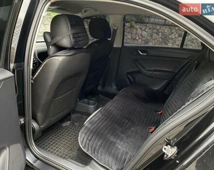 Чорний Шкода Рапід, об'ємом двигуна 1.2 л та пробігом 197 тис. км за 7300 $, фото 5 на Automoto.ua