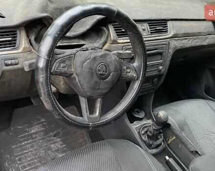 Черный Шкода Рапид, объемом двигателя 1.6 л и пробегом 90 тыс. км за 3000 $, фото 4 на Automoto.ua